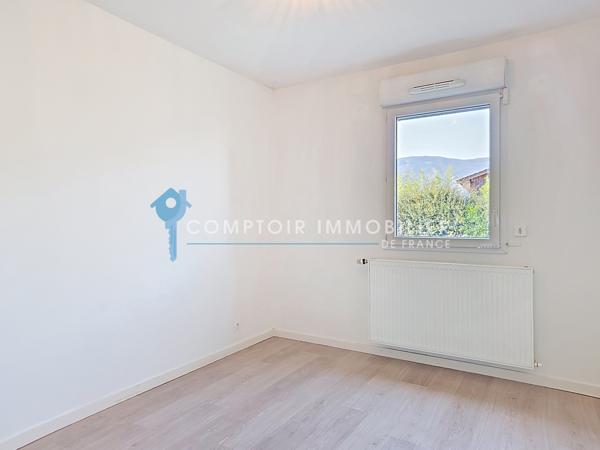 Appartement
                                                                                                                                                                                                                                                                                                                        4 pièce(s)                                                                                                                                                                                                          3 chambre(s)                                                                                                                                                                                                          70  m²
