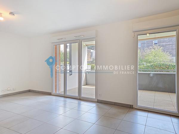 Appartement
                                                                                                                                                                                                                                                                                                                        4 pièce(s)                                                                                                                                                                                                          3 chambre(s)                                                                                                                                                                                                          70  m²