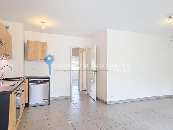 Appartement
                                                                                                                                                                                                                                                                                                                        4 pièce(s)                                                                                                                                                                                                          3 chambre(s)                                                                                                                                                                                                          70  m²