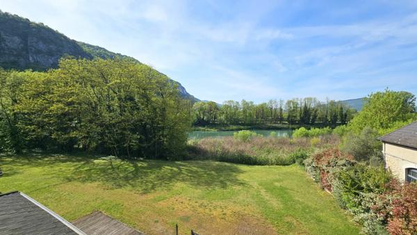 Virignin - Appartement - 3 pièce(s)  73m² - garage et jardin