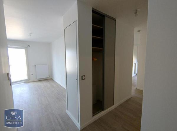 Appartement à louer 4 pièces 70.82m² Bagnolet (93170)