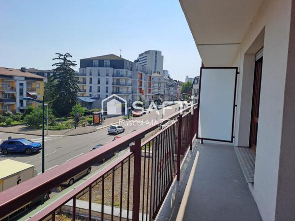 100M de la frontière