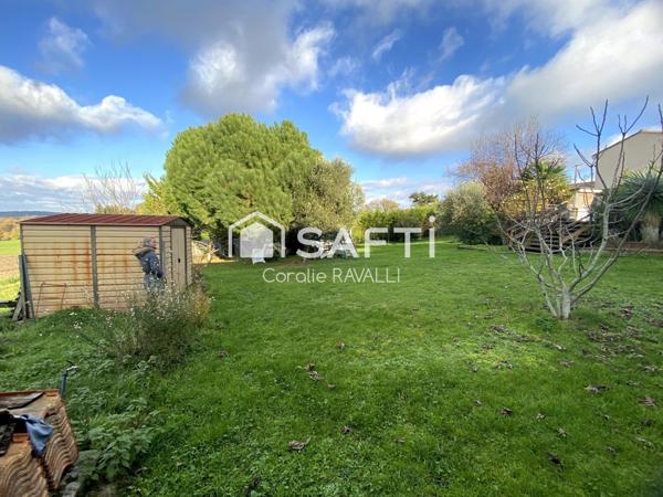 Beaux volumes, extérieur soigné, aucun vis-à-vis : découvrez une maison prête à accueillir votre famille.