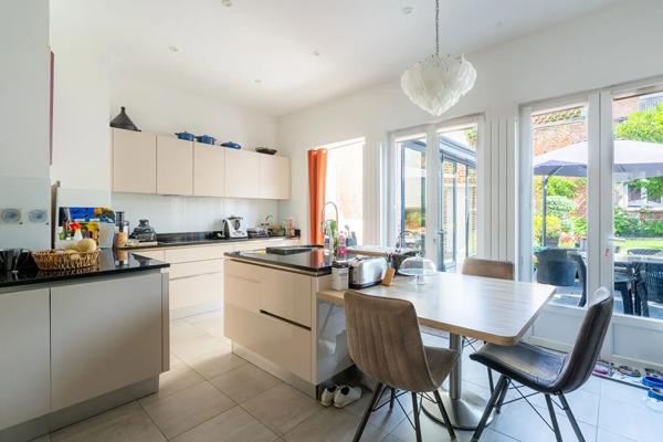 Maison à vendre 14 pièces 317m² Douai (59500)