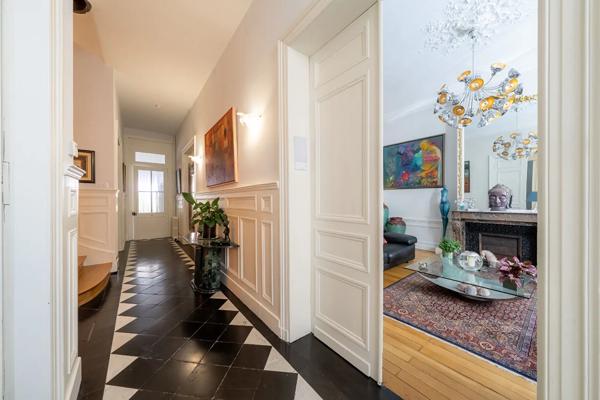 Maison à vendre 14 pièces 317m² Douai (59500)