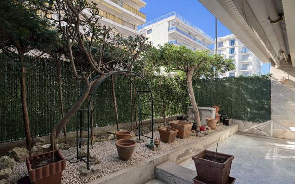 Appartement à vendre    2 pièces • 53,57 m2 Cannes