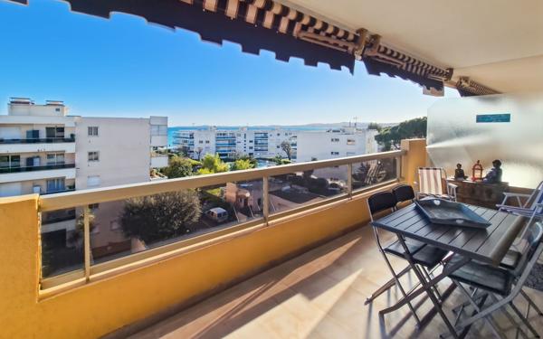 Appartement à vendre    4 pièces • 99,75 m2 Saint-Laurent-du-Var