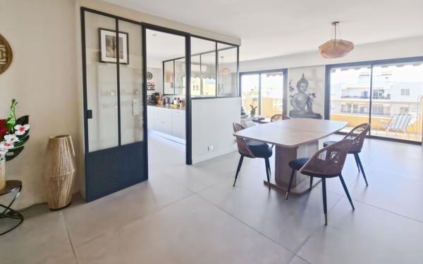 Appartement à vendre    4 pièces • 99,75 m2 Saint-Laurent-du-Var