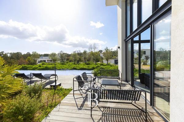 Porto-Vecchio, Villa 7 Chambres -  260 m² à vendre