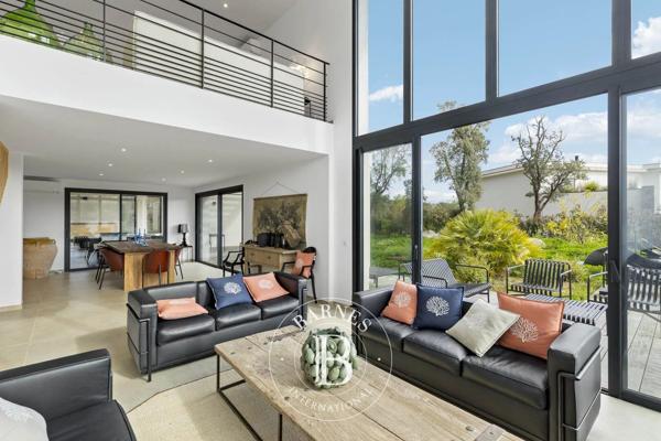 Porto-Vecchio, Villa 7 Chambres -  260 m² à vendre