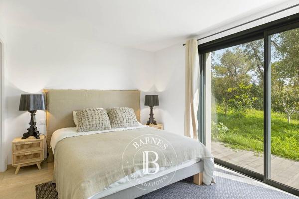 Porto-Vecchio, Villa 7 Chambres -  260 m² à vendre