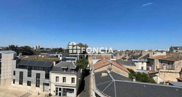 Location Appartement 3 pièces 70.98 m² - Poitiers 86000