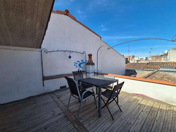 LA ROCHELLE MAISON DE VILLE AVEC ROOFTOP 3CHAMBRES GARAGE  La rochelle