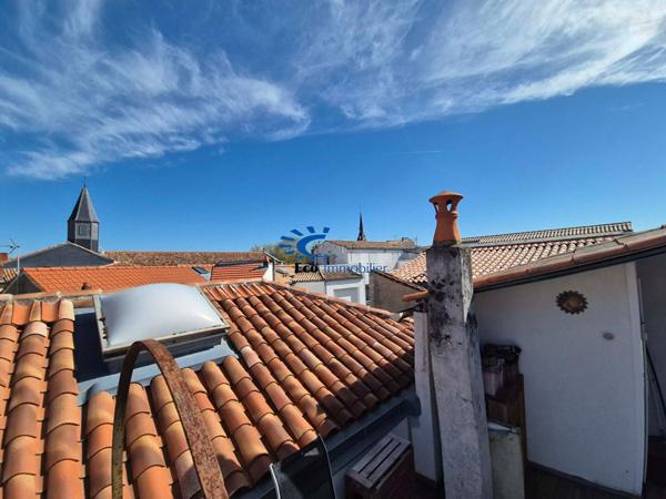 LA ROCHELLE MAISON DE VILLE AVEC ROOFTOP 3CHAMBRES GARAGE  La rochelle