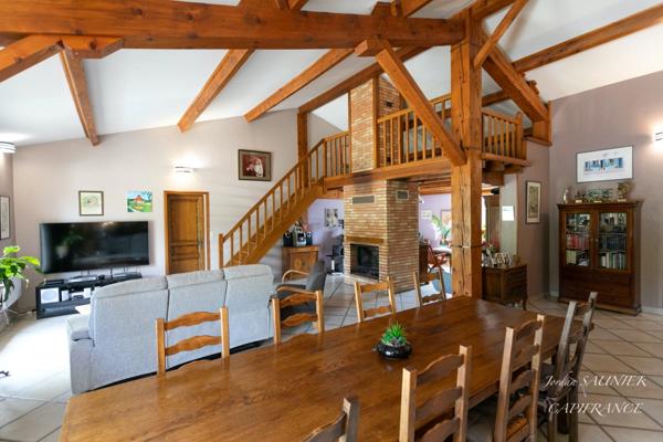 Propriete à vendre 6 pièces proche de REVEL (31)