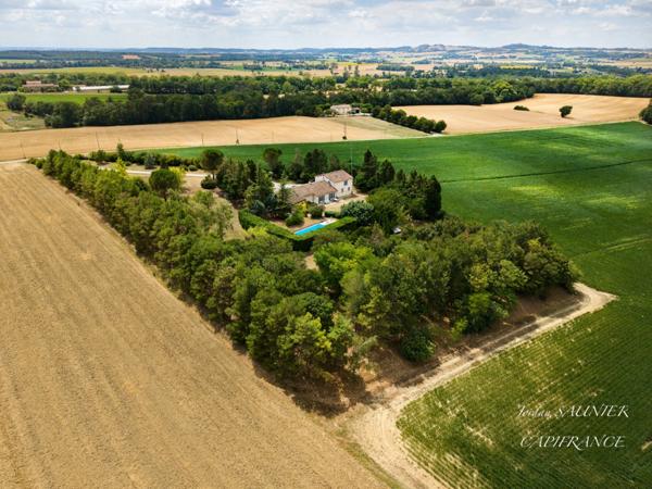 Propriete à vendre 6 pièces proche de REVEL (31)