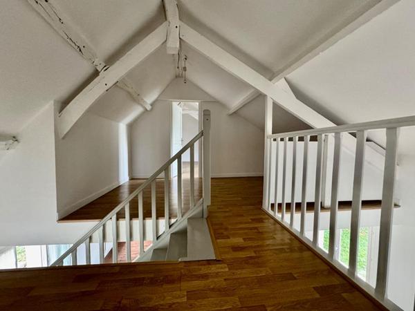 Très belle  Longère  de 129m2 , 3 chambres , grand jardin  GLISY (10mn d'Amiens )