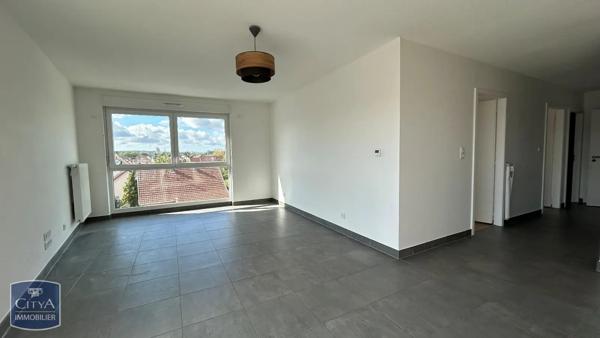 Appartement à louer 4 pièces 83m² Illzach (68110)