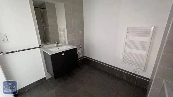 Appartement à louer 4 pièces 83m² Illzach (68110)