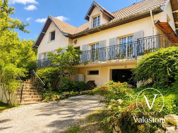 Ensemble immobilier rénové – Maison + 2 appartements– Sur Hagetmau