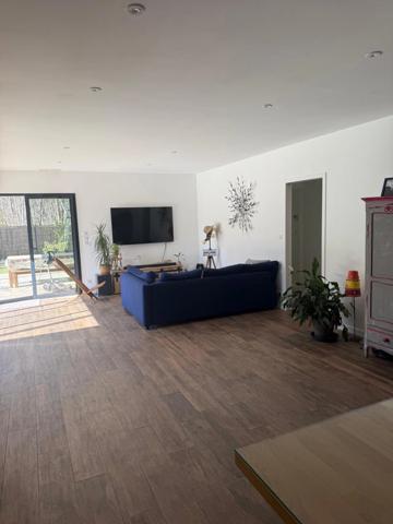 Maison à vendre 6 pièces SAINT JEAN D'ILLAC (33)