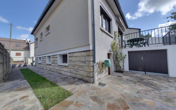 Maison à vendre    4 pièces • 87,93 m2 Le Blanc-Mesnil