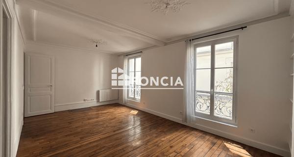 Location Studio 32.33 m² - Paris 75017