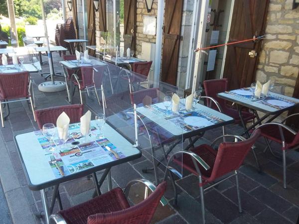 Secteur Besançon - Fonds de commerce + murs + appartement - Bar Restaurant licence IV