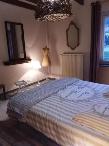 Secteur Besançon - Fonds de commerce + murs + appartement - Bar Restaurant licence IV