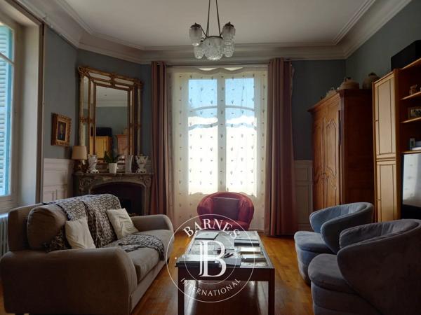 La Roche-Posay, Hôtel particulier 7 Chambres -  218 m² à vendre