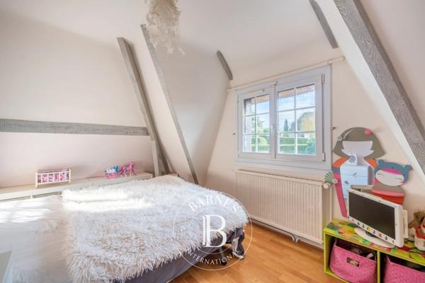 Thoiry, Maison 4 Chambres -  196 m² à vendre