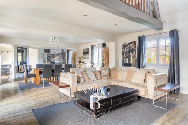 Thoiry, Maison 4 Chambres -  196 m² à vendre