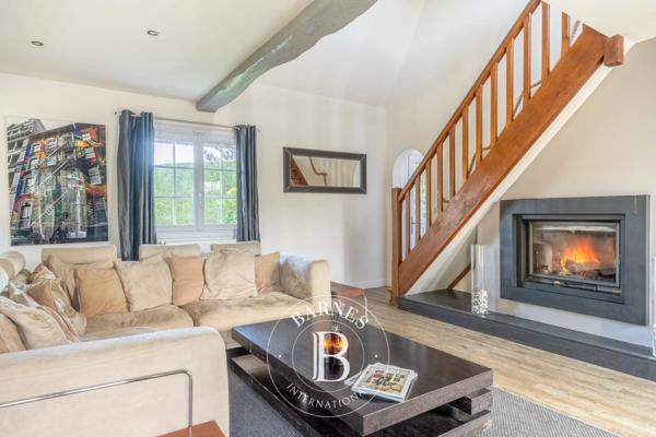 Thoiry, Maison 4 Chambres -  196 m² à vendre
