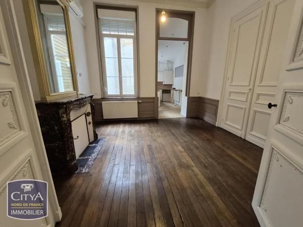 Appartement à louer 2 pièces 62m² Cambrai (59400)