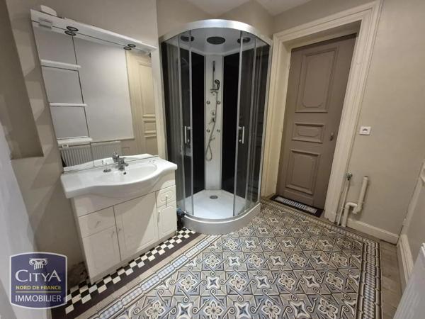 Appartement à louer 2 pièces 62m² Cambrai (59400)