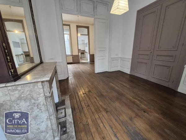 Appartement à louer 2 pièces 62m² Cambrai (59400)