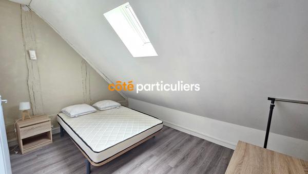 Location
                Appartement25 m² - 2 Pièces -
                    VILLENEUVE SUR YONNE (89500)