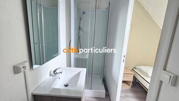 Location
                Appartement25 m² - 2 Pièces -
                    VILLENEUVE SUR YONNE (89500)
