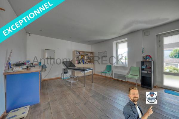 Monopropriété avec au rez de chaussé 54m² et 57m² à l'étage + 360m² de parking