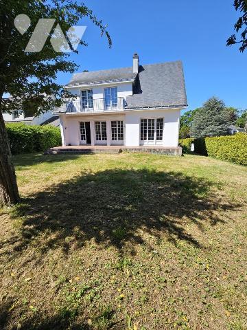 Orvault Petit Chantilly, maison familiale 6 chambres sur parcelle de 654 m²