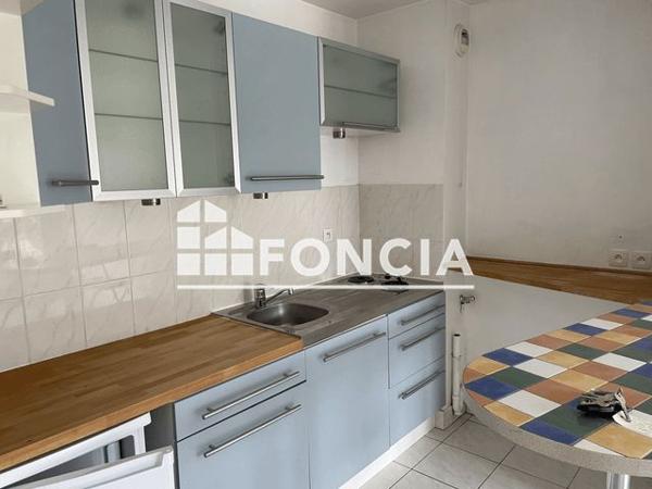 Location Appartement 2 pièces 32.6 m² - 7 RUE HENRI BERGSON Checy 45430