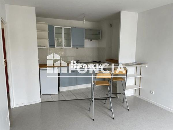 Location Appartement 2 pièces 32.6 m² - 7 RUE HENRI BERGSON Checy 45430