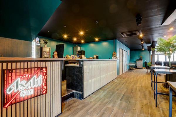 BOURGOIN JALLIEU - BAR, BRASSERIE Bar à Thèmes - Hyper centre ville + parking sécurisé