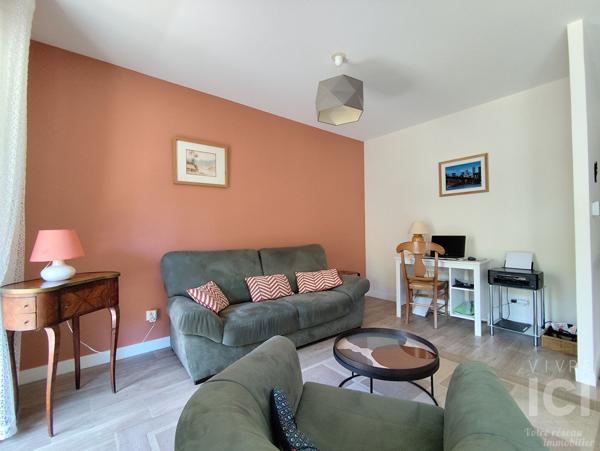 À VENDRE ORVAULT BOURG T4 CONFIGURÉ EN T3 AVEC SUPERBE PIÈCE DE VIE DE 40 m² !