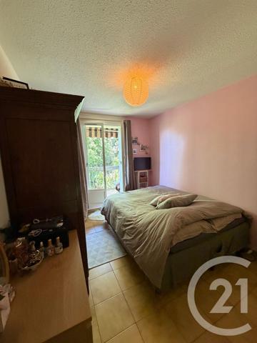 Appartement T4 à vendre  4 pièces - 75,74 m 2   MARSEILLE  - 13009
