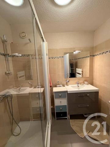 Appartement T4 à vendre  4 pièces - 75,74 m 2   MARSEILLE  - 13009