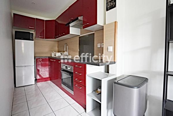 Appartement
         1 pièce
        - 43 m² Exclusivité 155 000 € *