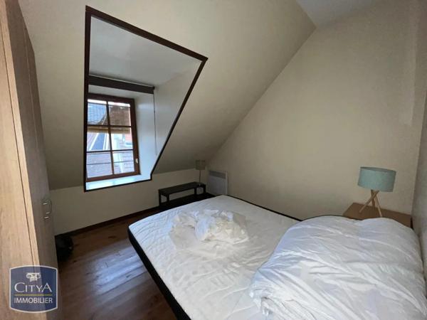 Appartement à louer 2 pièces 33.8m² Saint-Amand-Montrond (18200)