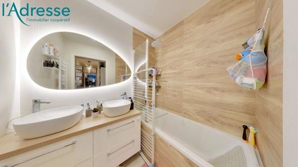 RARE EN CENTRE-VILLE 3 PIECES / COUP DE COEUR ASSURÉ /