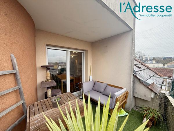 RARE EN CENTRE-VILLE 3 PIECES / COUP DE COEUR ASSURÉ /